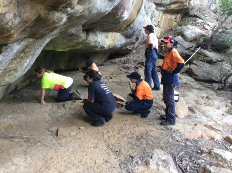 Aboriginal art with Aunty Glenda